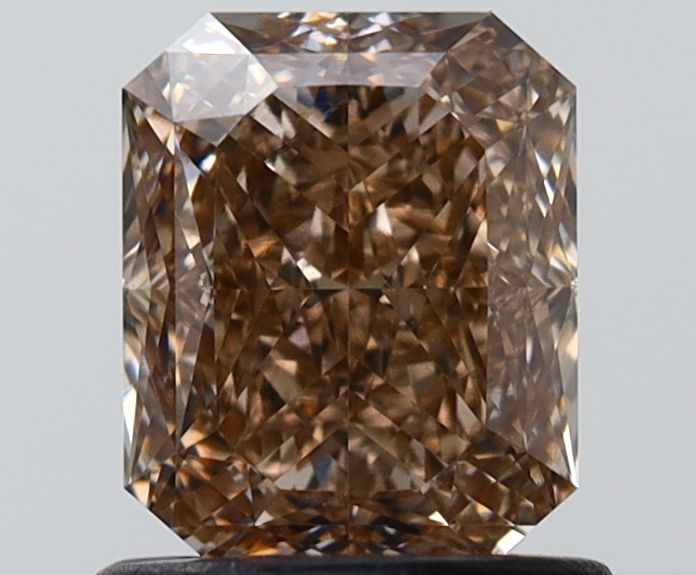 1.12 ct Radiant diamond