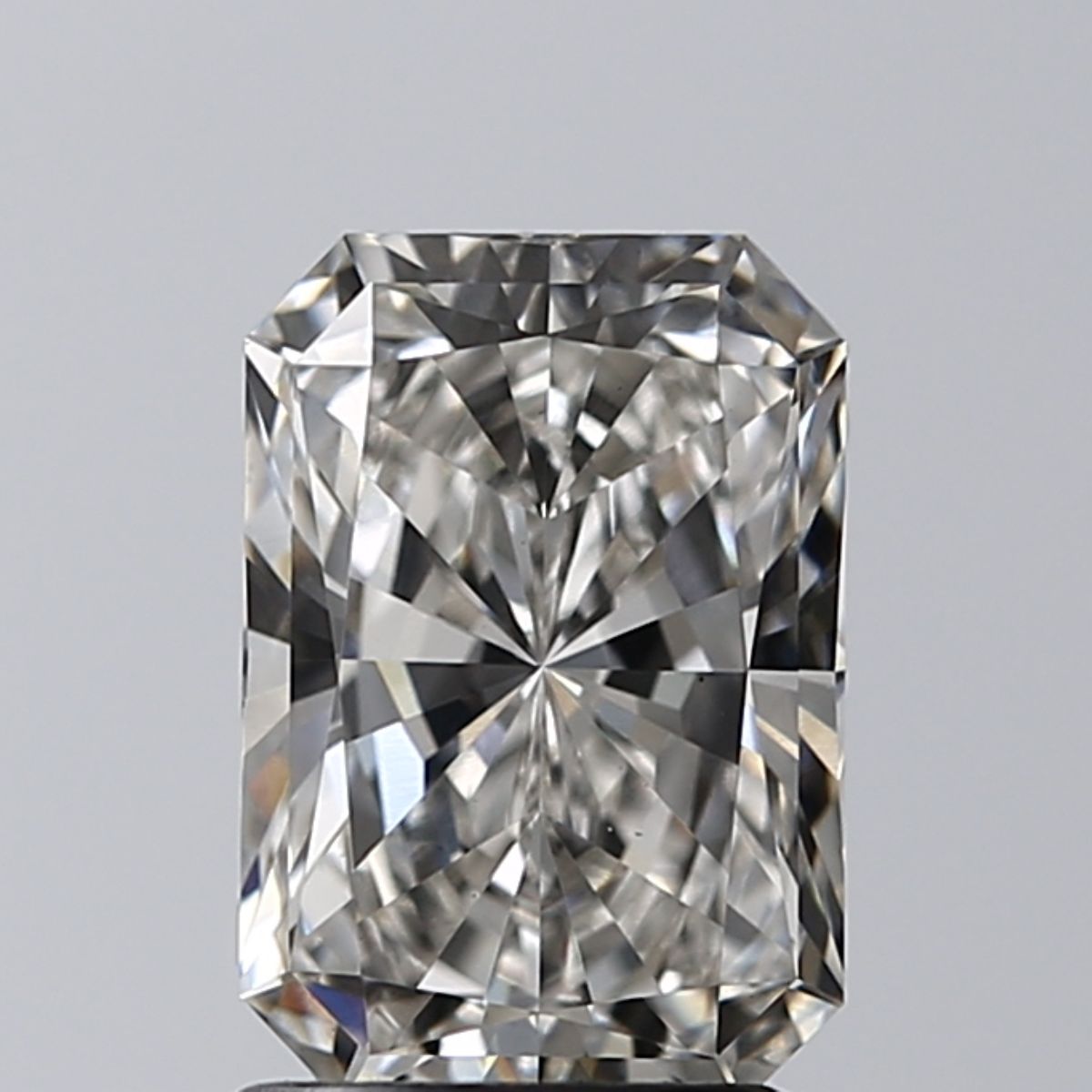 1.50 ct. radiant Lab Grown Diamond front image