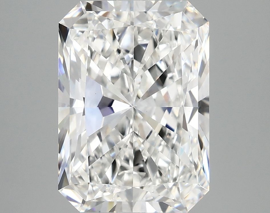 3.88 ct. radiant Lab Grown Diamond front image