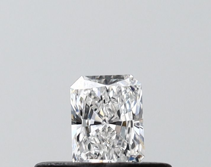 0.22ct Radiant diamond