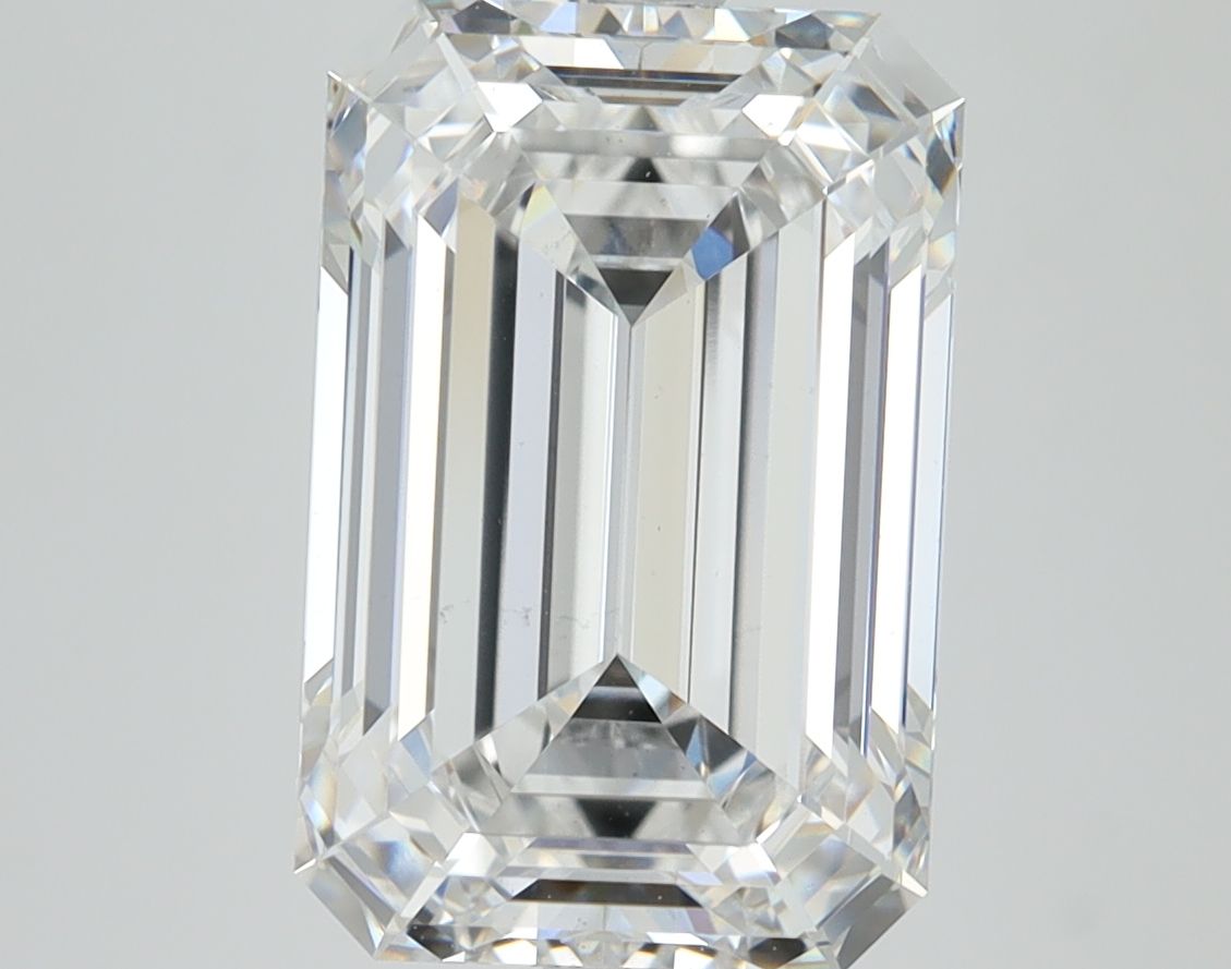 5.10 ct. emerald Lab Grown Diamond front image
