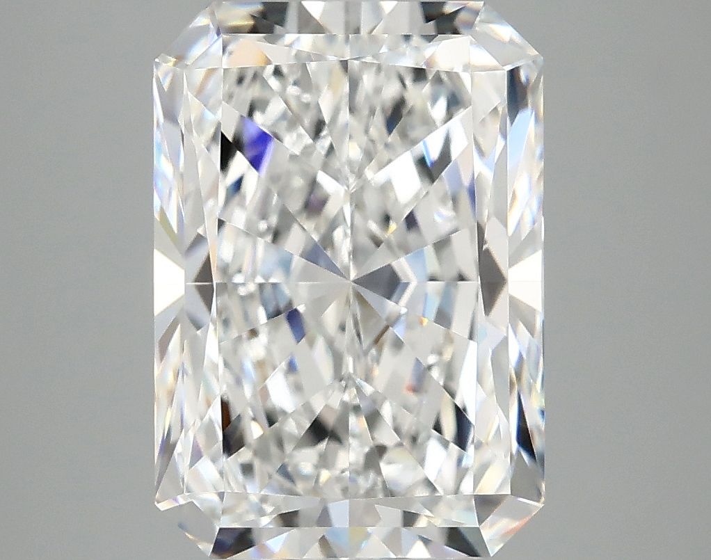 4.93 ct. radiant Lab Grown Diamond front image