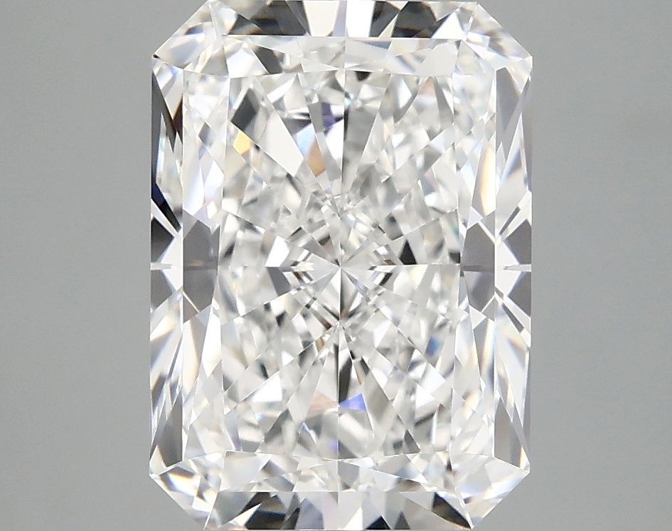 4.04 ct. radiant Lab Grown Diamond front image