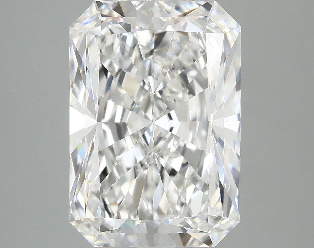 4.96 ct. radiant Lab Grown Diamond front image