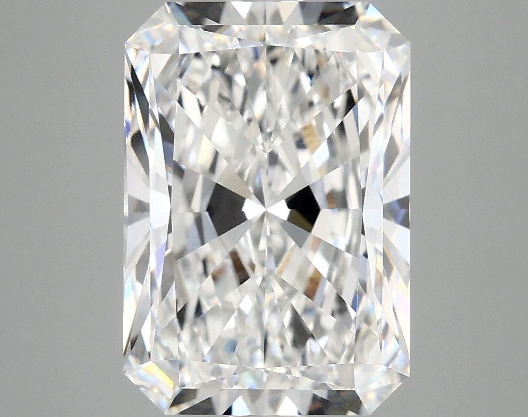 5.07 ct. radiant Lab Grown Diamond front image
