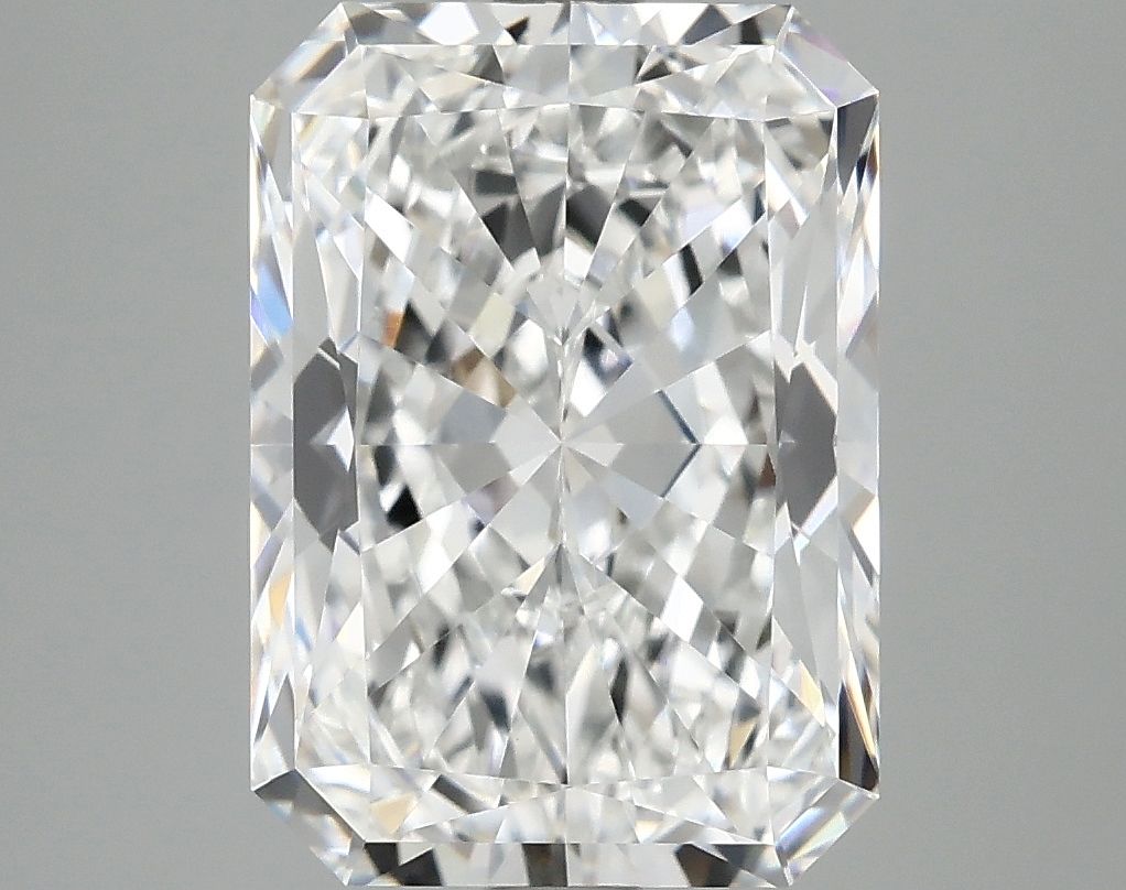 3.92 ct. radiant Lab Grown Diamond front image