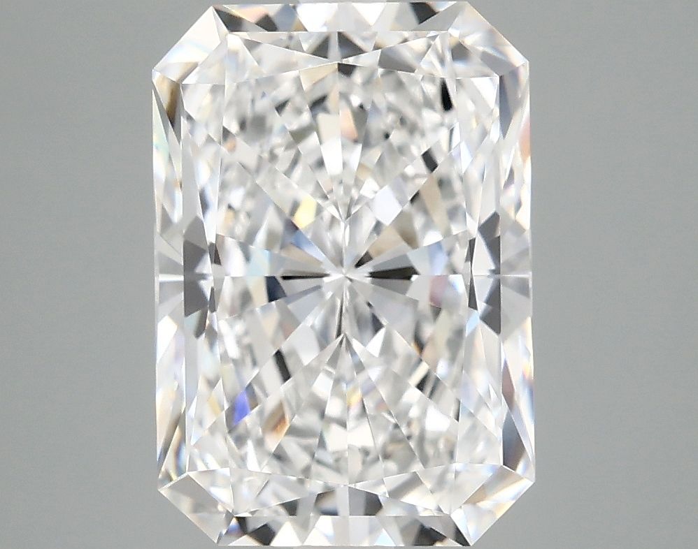 4.19 ct. radiant Lab Grown Diamond front image