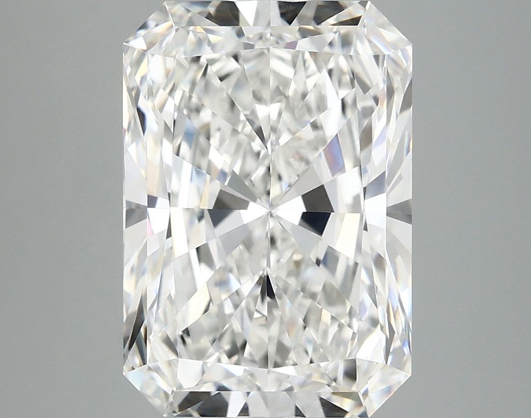 4.92 ct. radiant Lab Grown Diamond front image