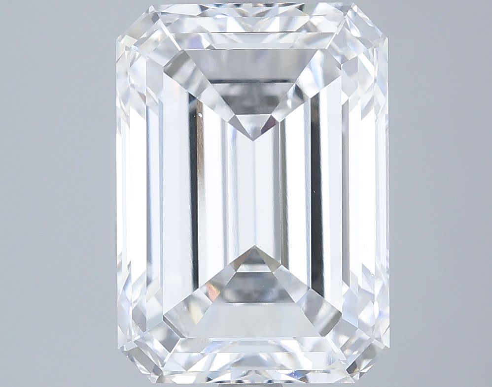5.58 ct. emerald Lab Grown Diamond front image