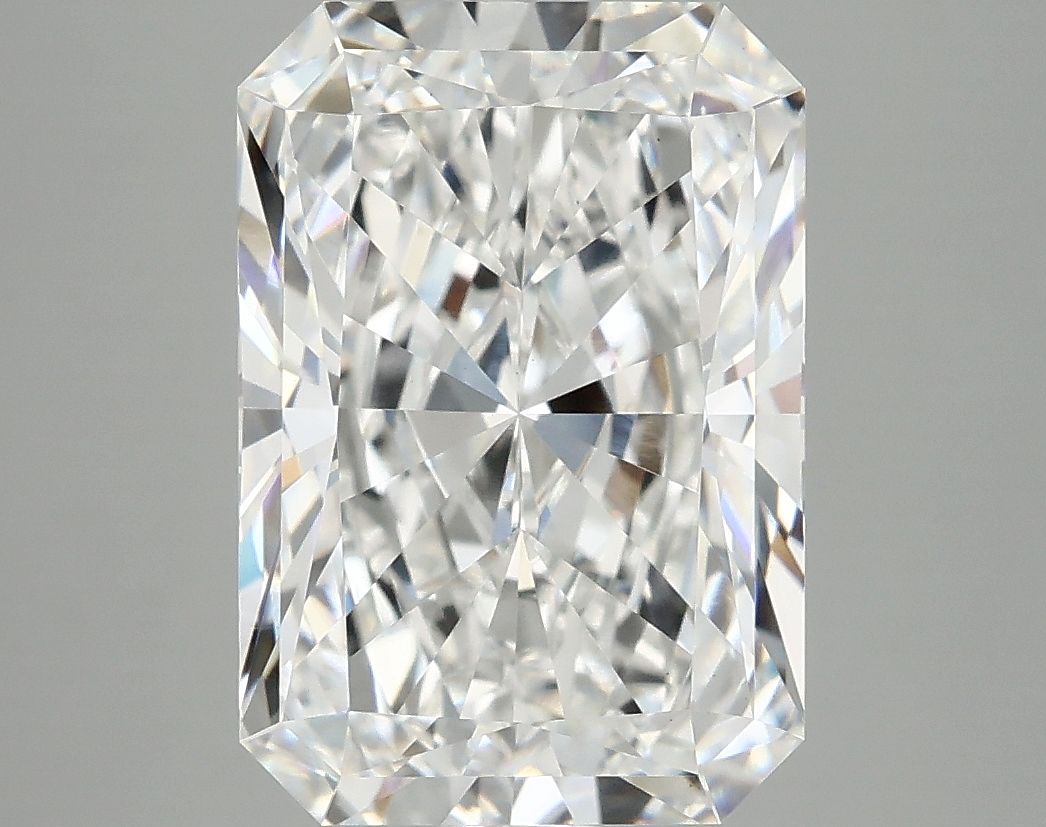 5.07 ct. radiant Lab Grown Diamond front image
