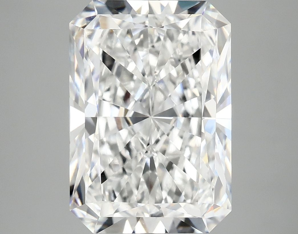 5.07 ct. radiant Lab Grown Diamond front image