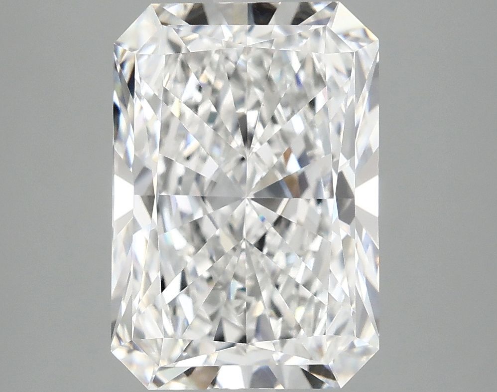 4.15 ct. radiant Lab Grown Diamond front image