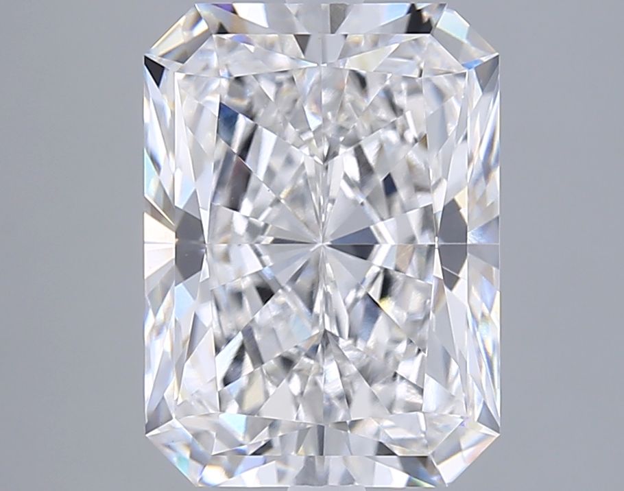 5.04 ct. radiant Lab Grown Diamond front image