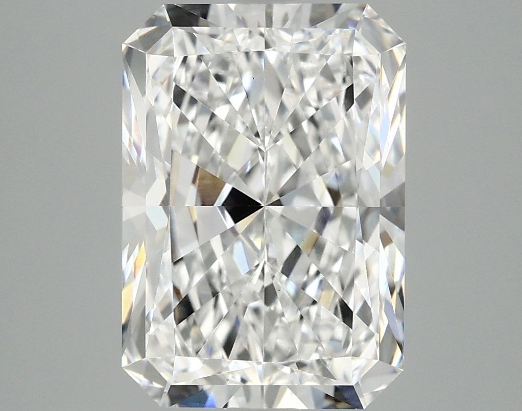 3.89 ct. radiant Lab Grown Diamond front image