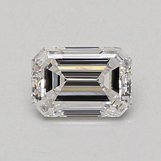 0.7 ct lab-grown Emerald Diamond