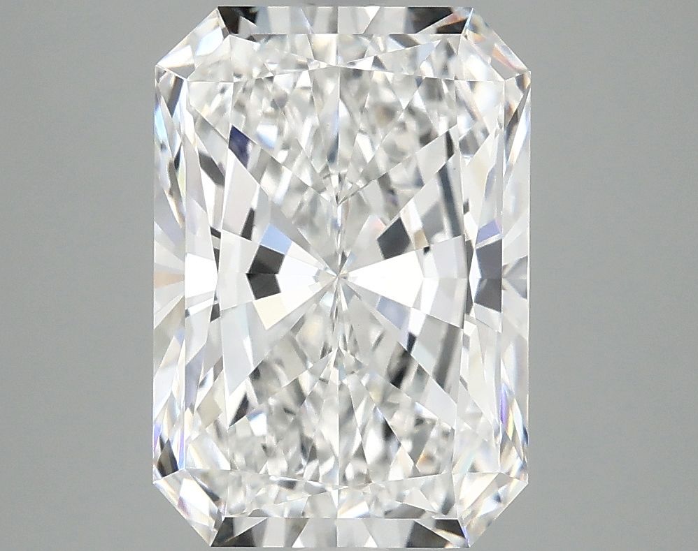 3.94 ct. radiant Lab Grown Diamond front image