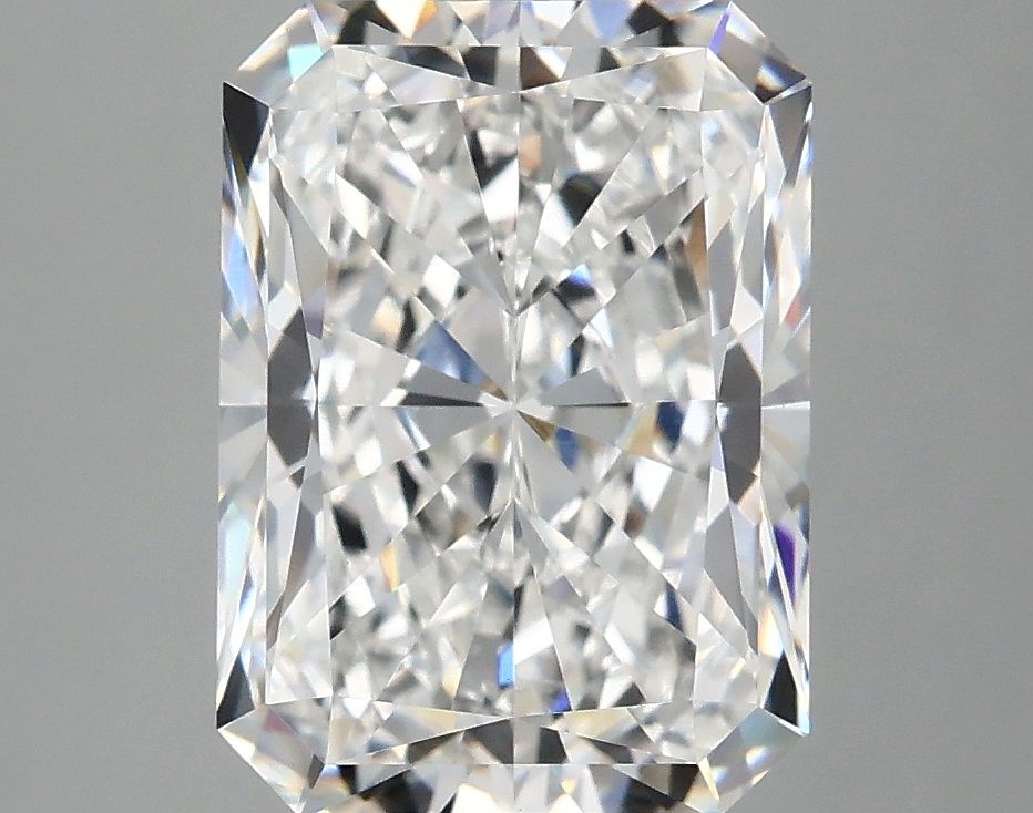 4.05 ct. radiant Lab Grown Diamond front image