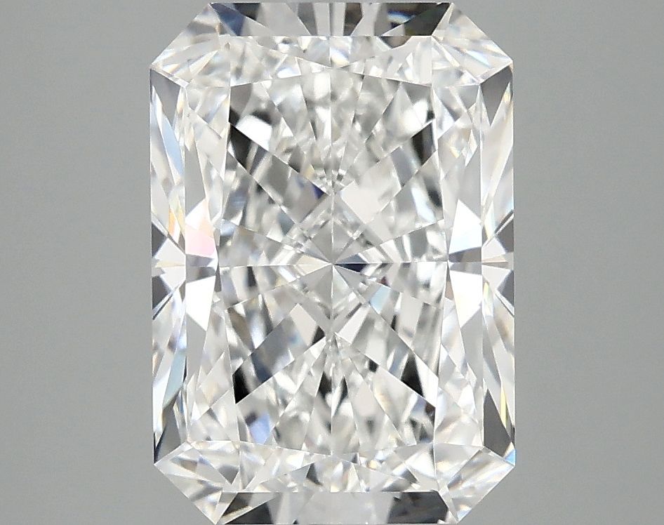 3.94 ct. radiant Lab Grown Diamond front image