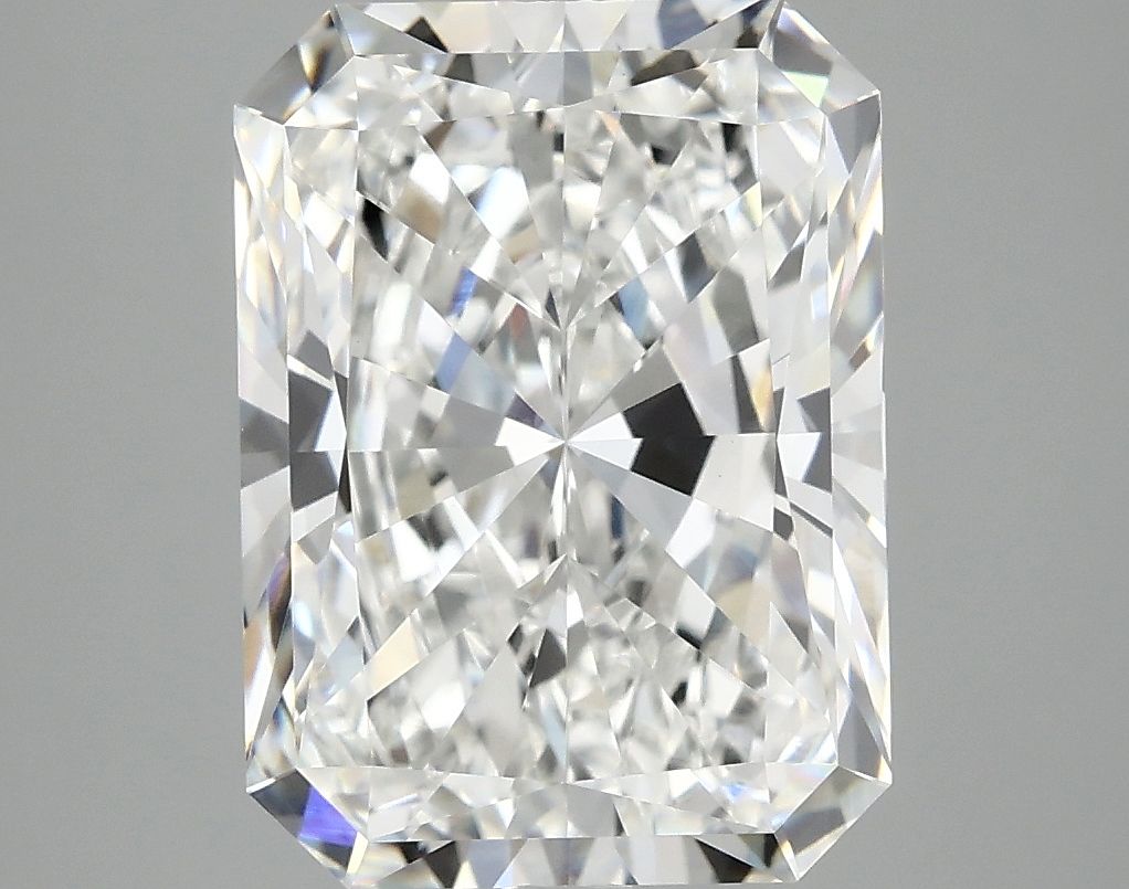 5.04 ct. radiant Lab Grown Diamond front image