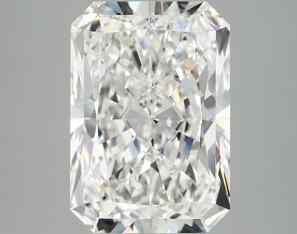 5.04 ct. radiant Lab Grown Diamond front image