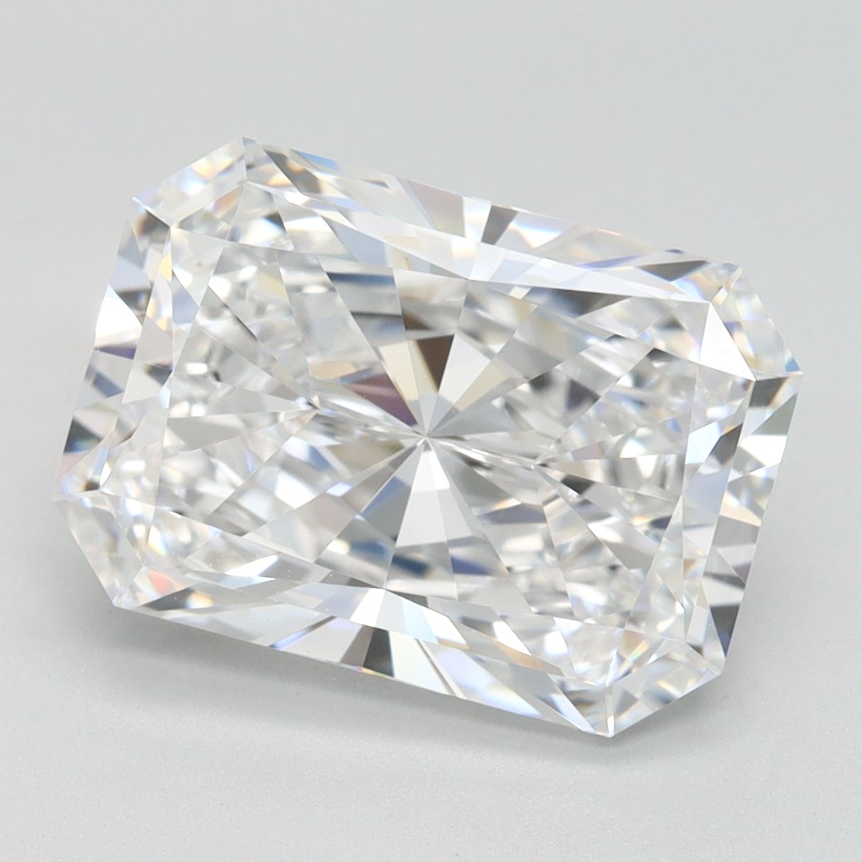 4.27 ct. radiant Lab Grown Diamond front image