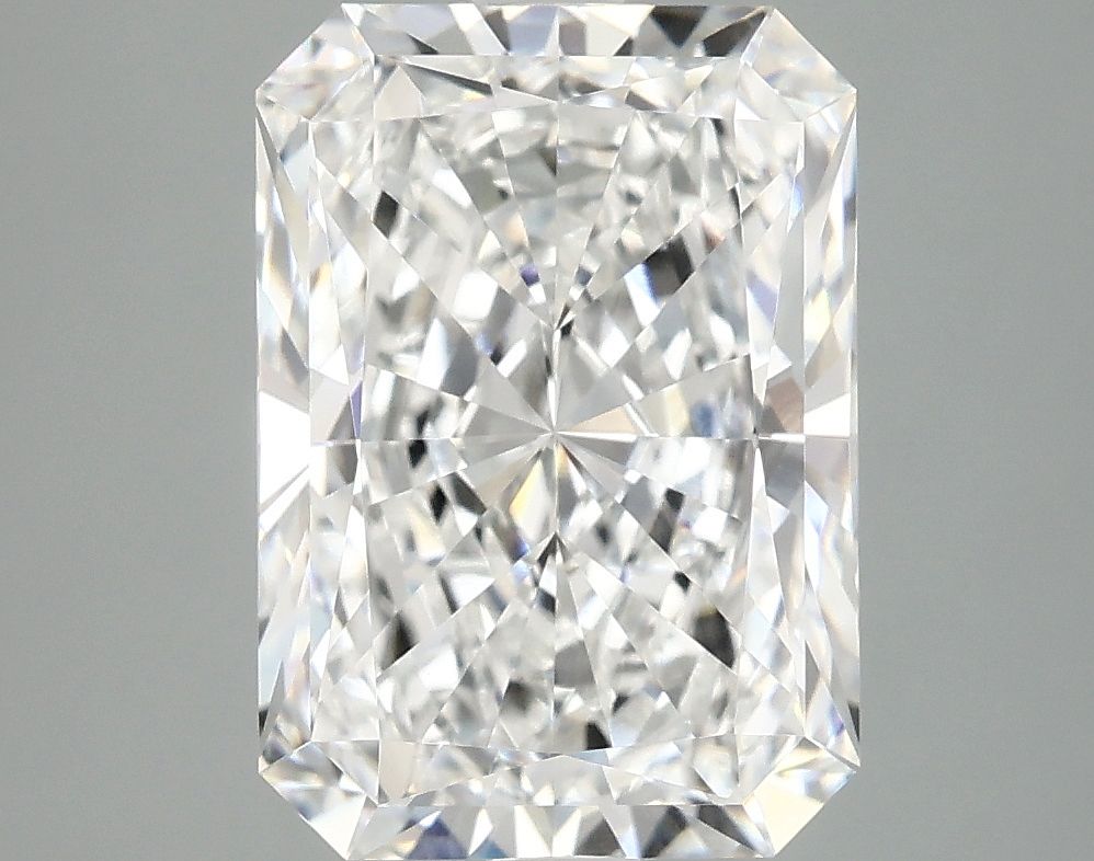 4.19 ct. radiant Lab Grown Diamond front image