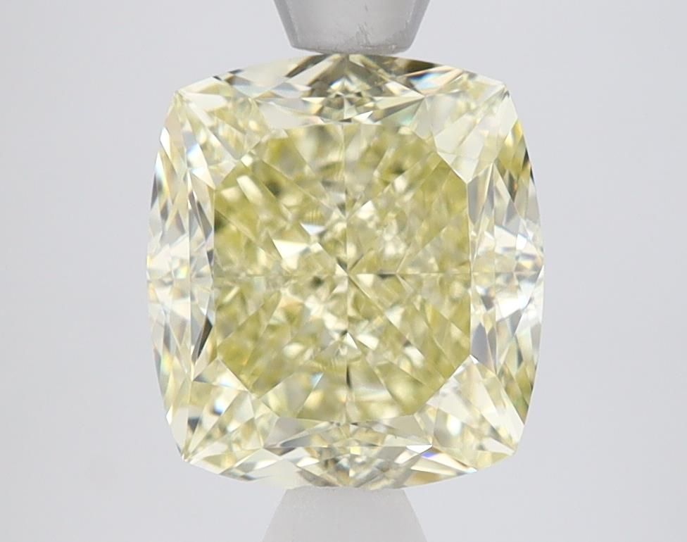 3.51 ct Cushion Brilliant diamond