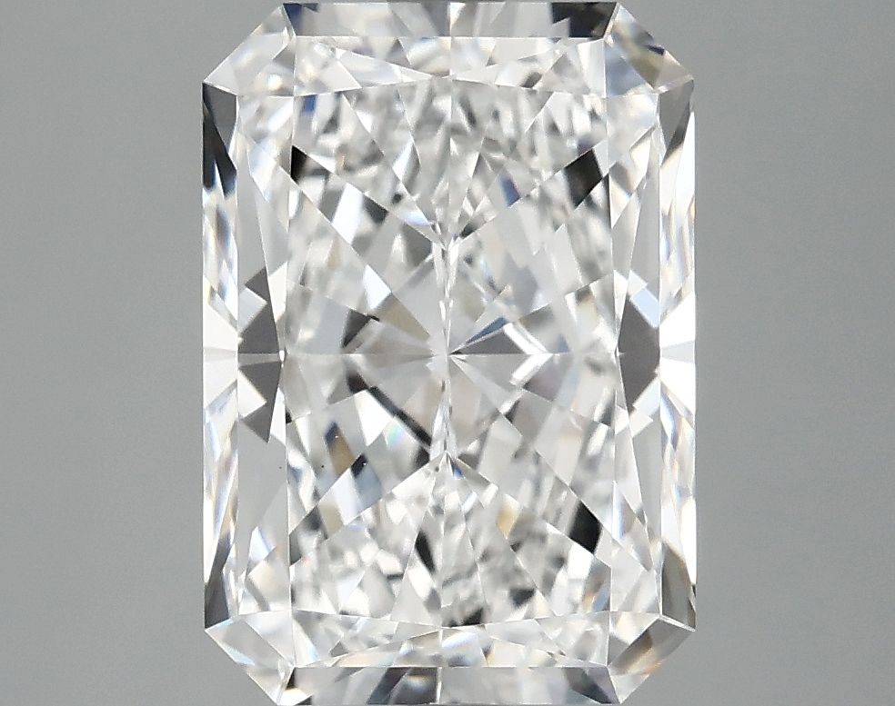 4.34 ct. radiant Lab Grown Diamond front image