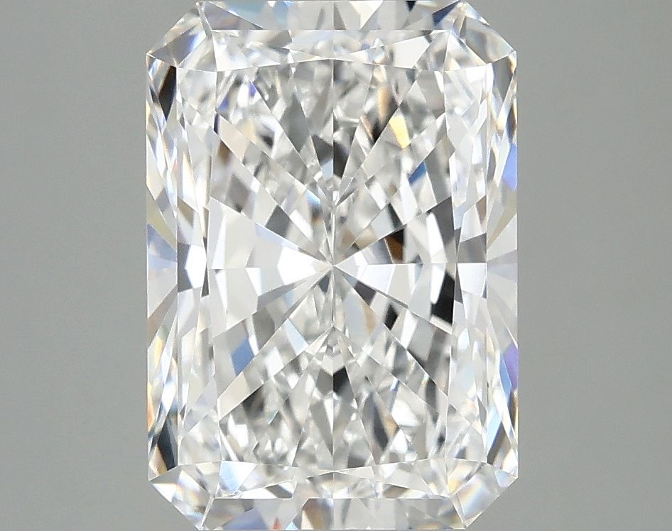 3.93 ct. radiant Lab Grown Diamond front image
