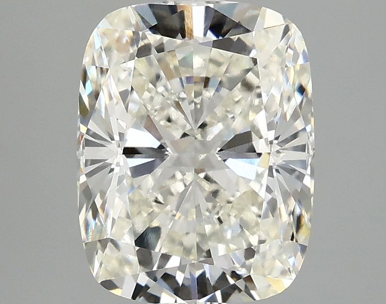 2.57 ct lab-grown Cushion modified Diamond