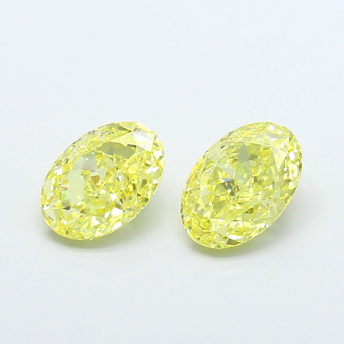 1.55 ct. oval Lab Grown Diamond front image