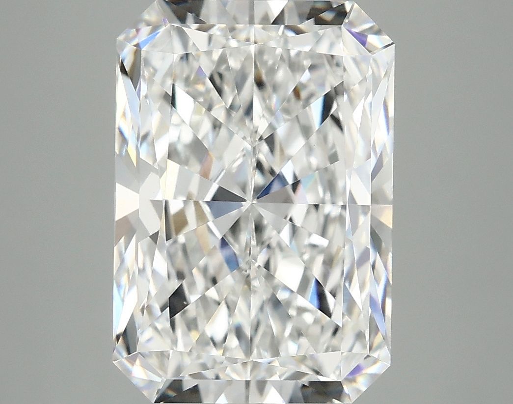 5.08 ct. radiant Lab Grown Diamond front image