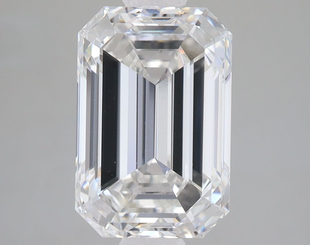 4.04 ct. emerald Lab Grown Diamond front image