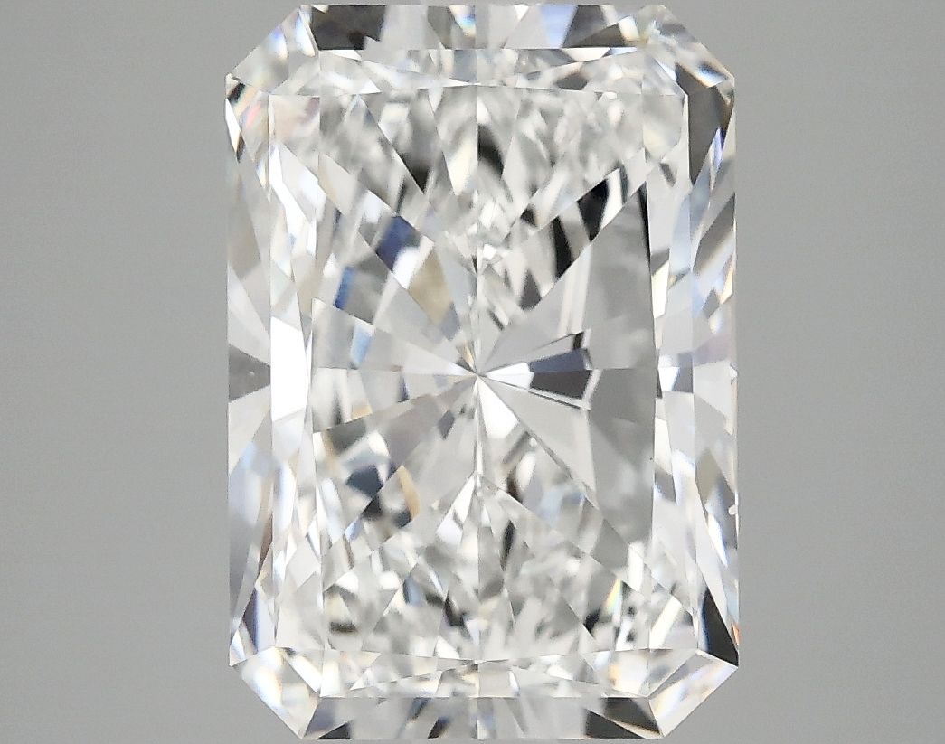 4.89 ct. radiant Lab Grown Diamond front image