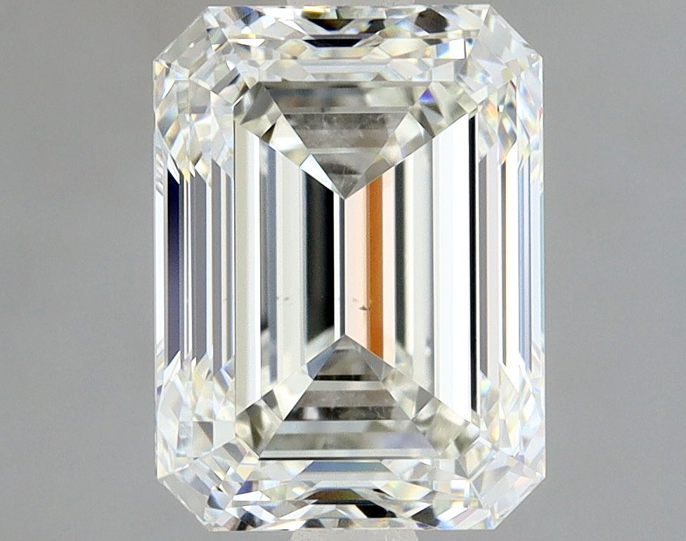 2.50 ct Emerald diamond