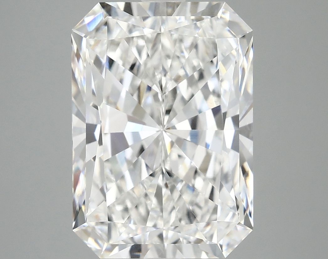 4.79 ct. radiant Lab Grown Diamond front image