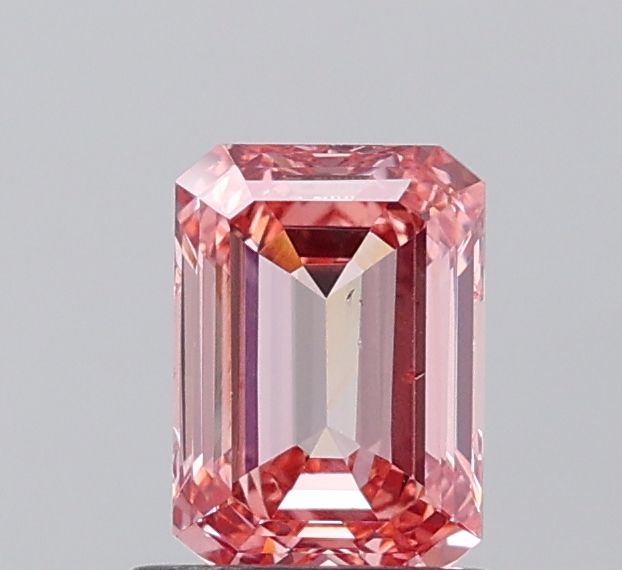 1.04 ct. emerald Lab Grown Diamond front image