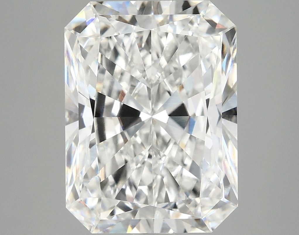 4.96 ct. radiant Lab Grown Diamond front image