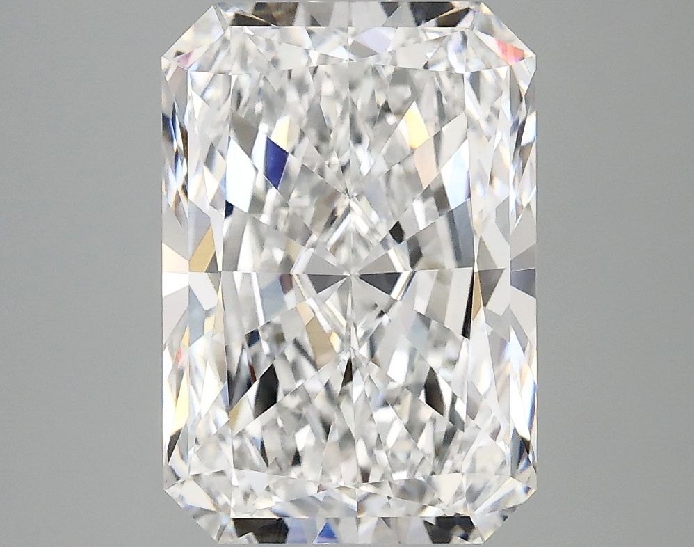 3.93 ct. radiant Lab Grown Diamond front image