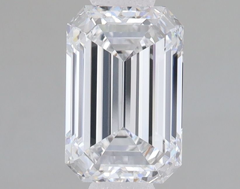 1.50 ct. emerald Lab Grown Diamond front image