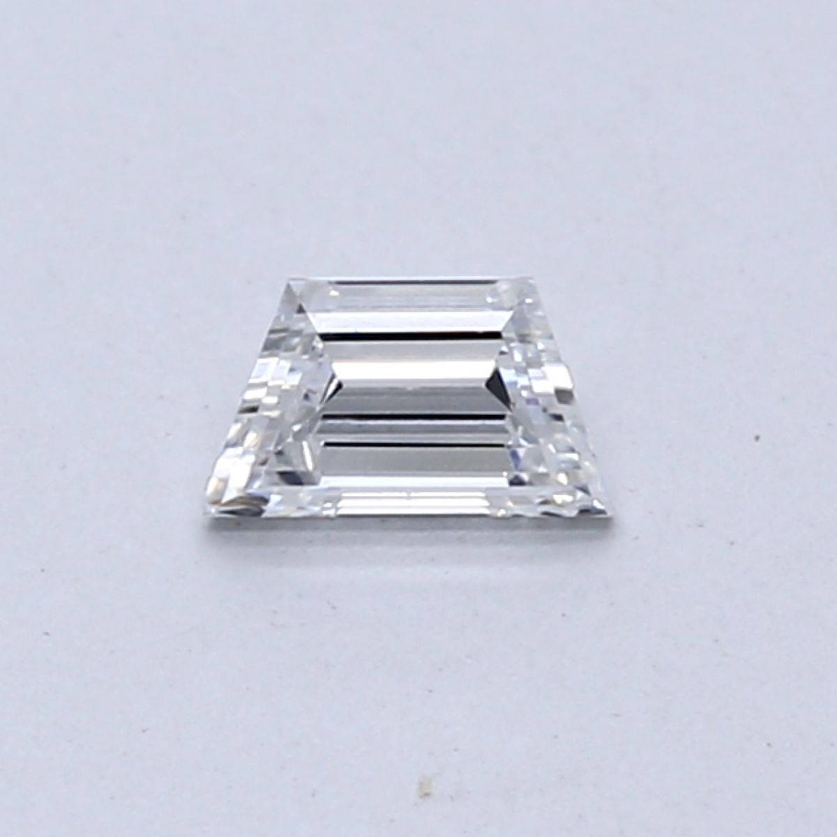 0.30ct Trapezoid E VS1