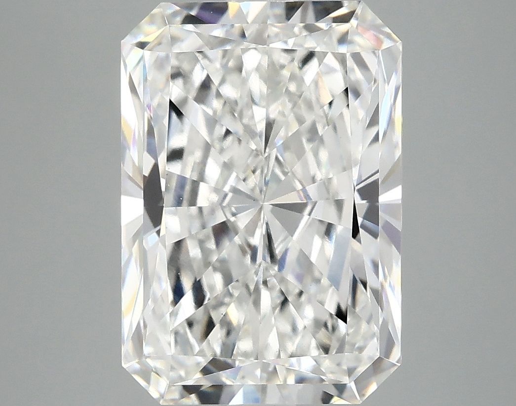 5.04 ct. radiant Lab Grown Diamond front image