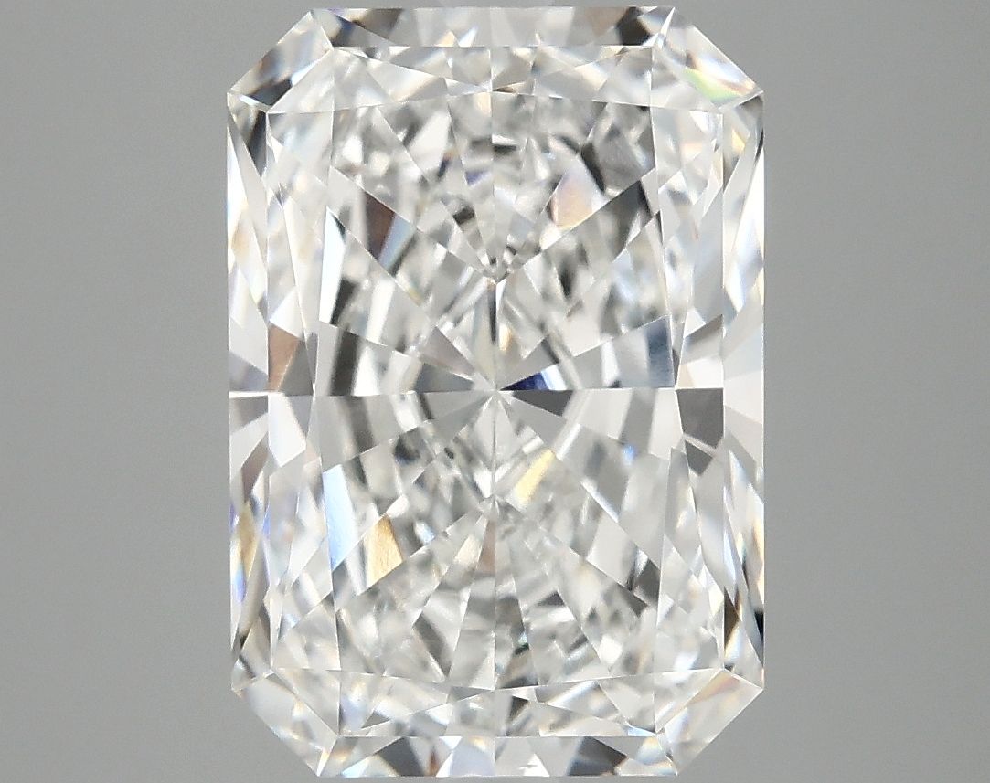 4.94 ct. radiant Lab Grown Diamond front image