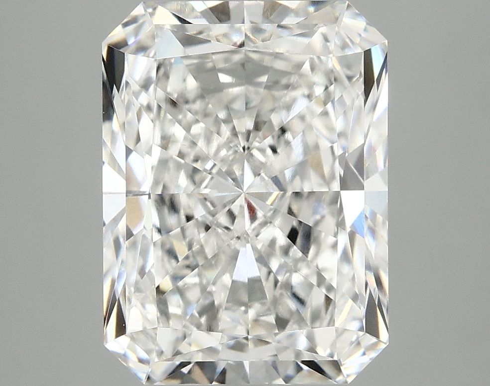 4.74 ct. radiant Lab Grown Diamond front image