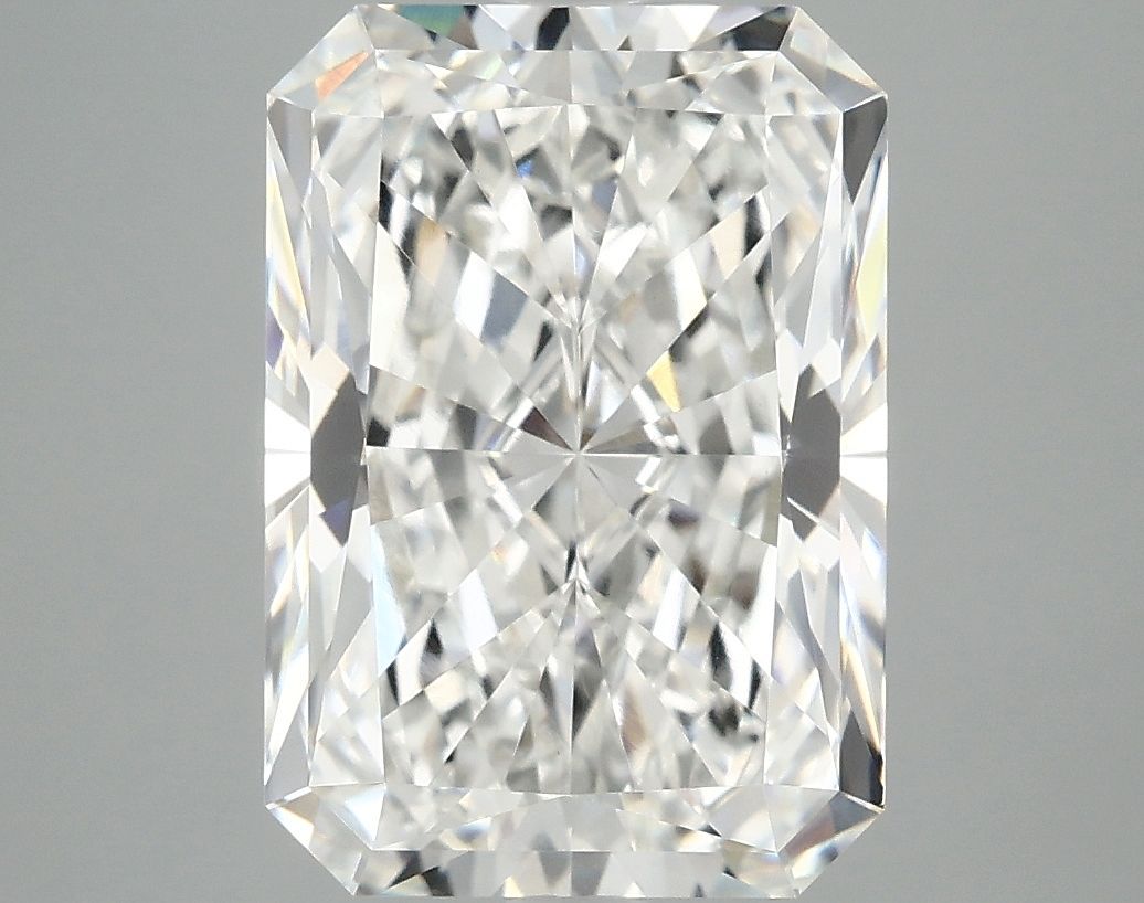 5.05 ct. radiant Lab Grown Diamond front image