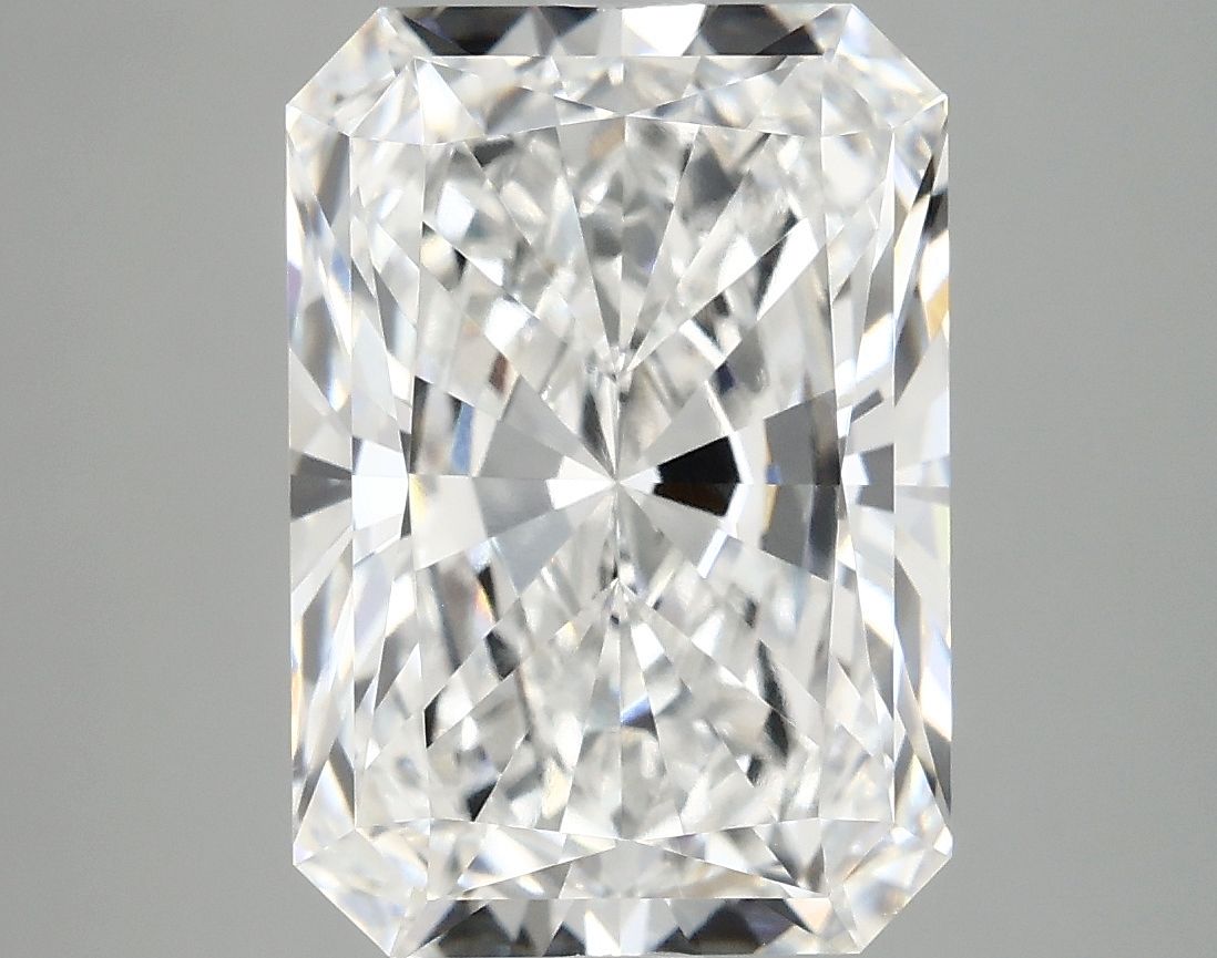 5.06 ct. radiant Lab Grown Diamond front image