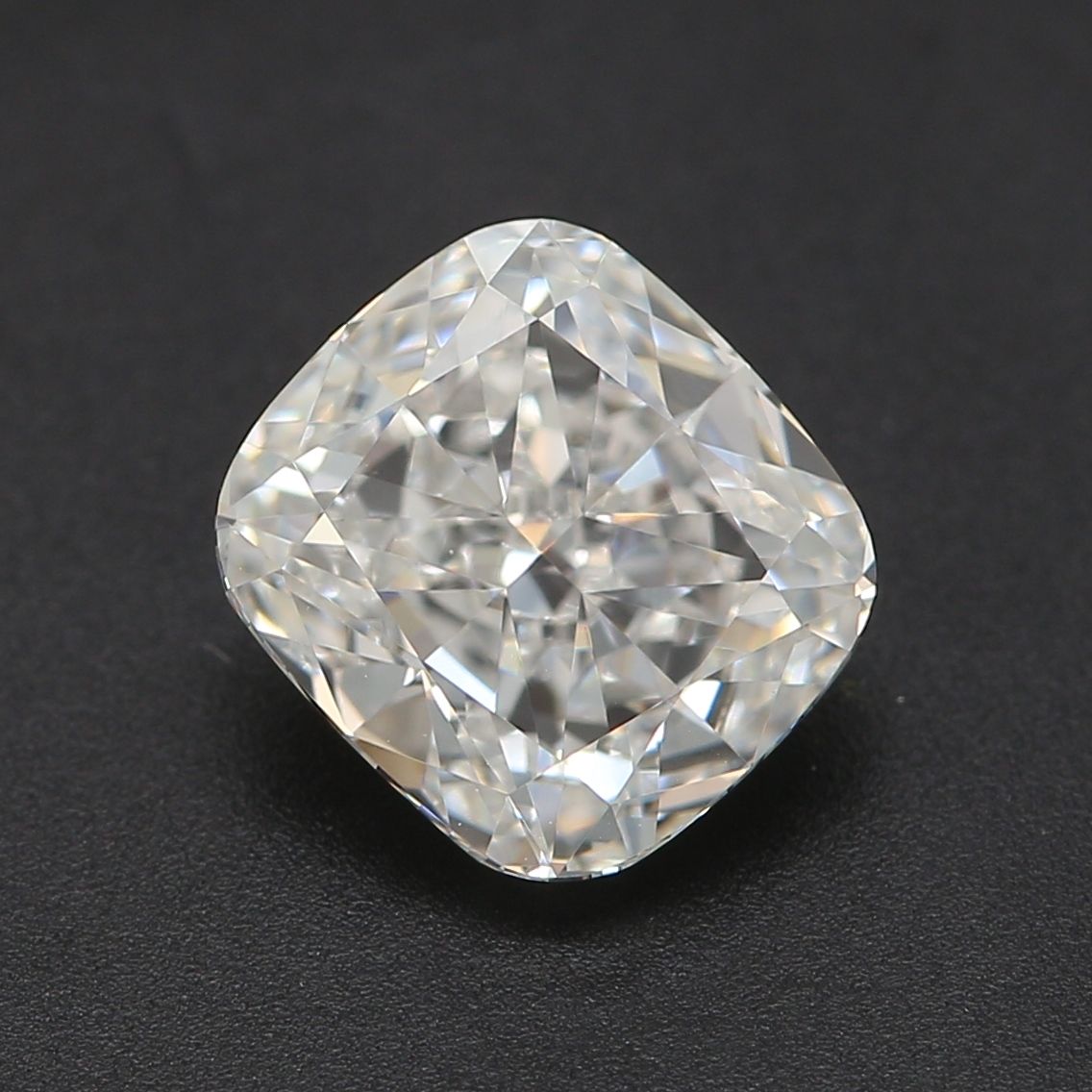 CUSHION BRILLIANT 1.0ct E VVS1 – EX EX MED