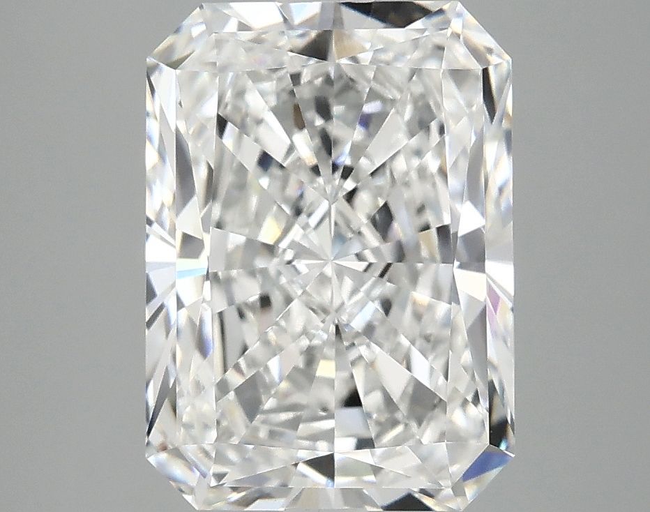 3.82 ct. radiant Lab Grown Diamond front image