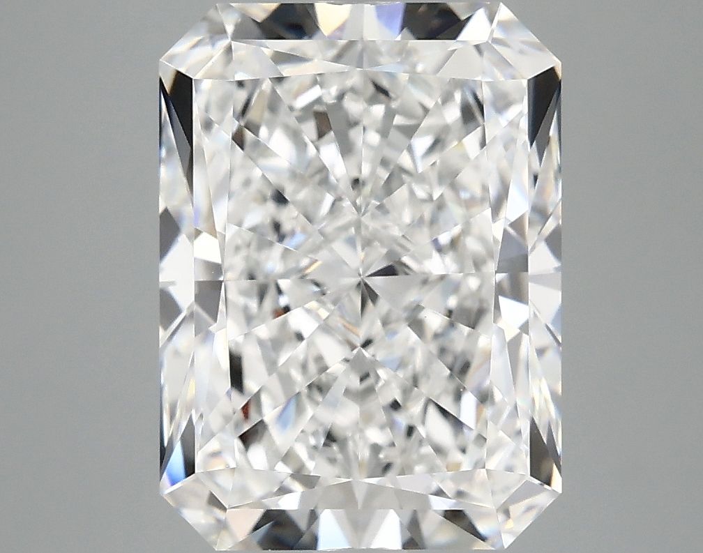 4.94 ct. radiant Lab Grown Diamond front image