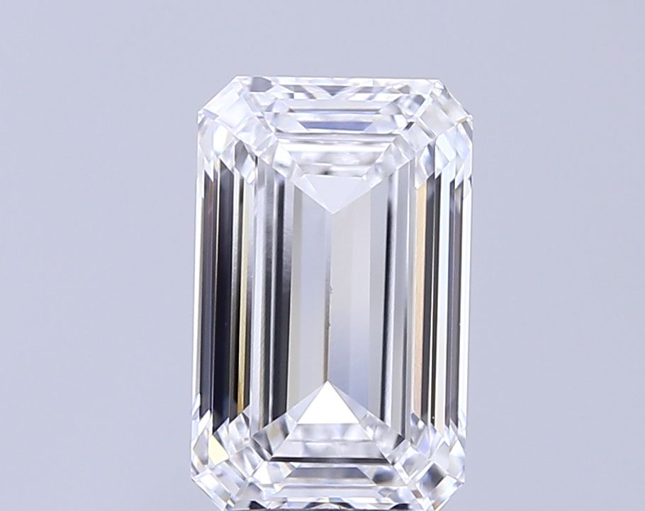 2.55 ct. emerald Lab Grown Diamond front image